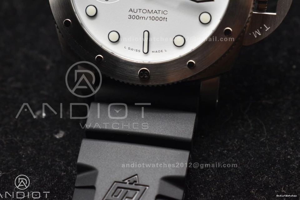 Submersible P White MoistureWicking Best Edition PAM2223 990 VSF Dial Strap 42mm Black on Rubber 0319